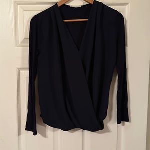 Navy blue long sleeve shirt with long sleeves